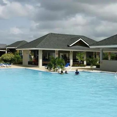 Sunset Palms & Villa Management Ltd Richmond Екстериор снимка