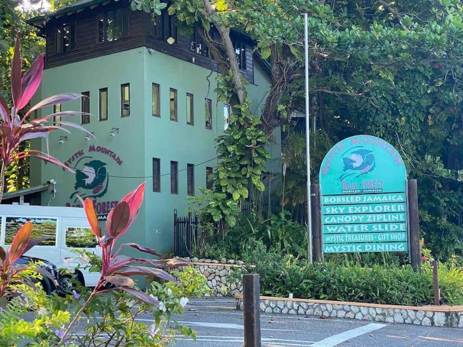 Sunset Palms & Villa Management Ltd Richmond Екстериор снимка