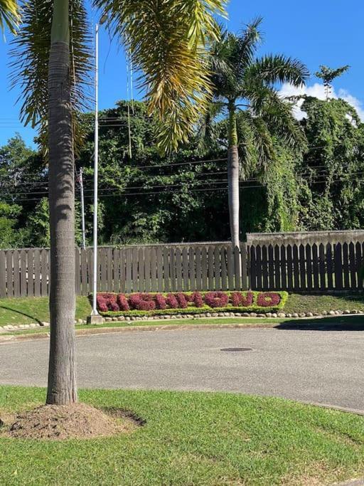 Sunset Palms & Villa Management Ltd Richmond Екстериор снимка